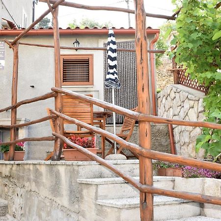 Apartment Anamarija Валун Екстериор снимка