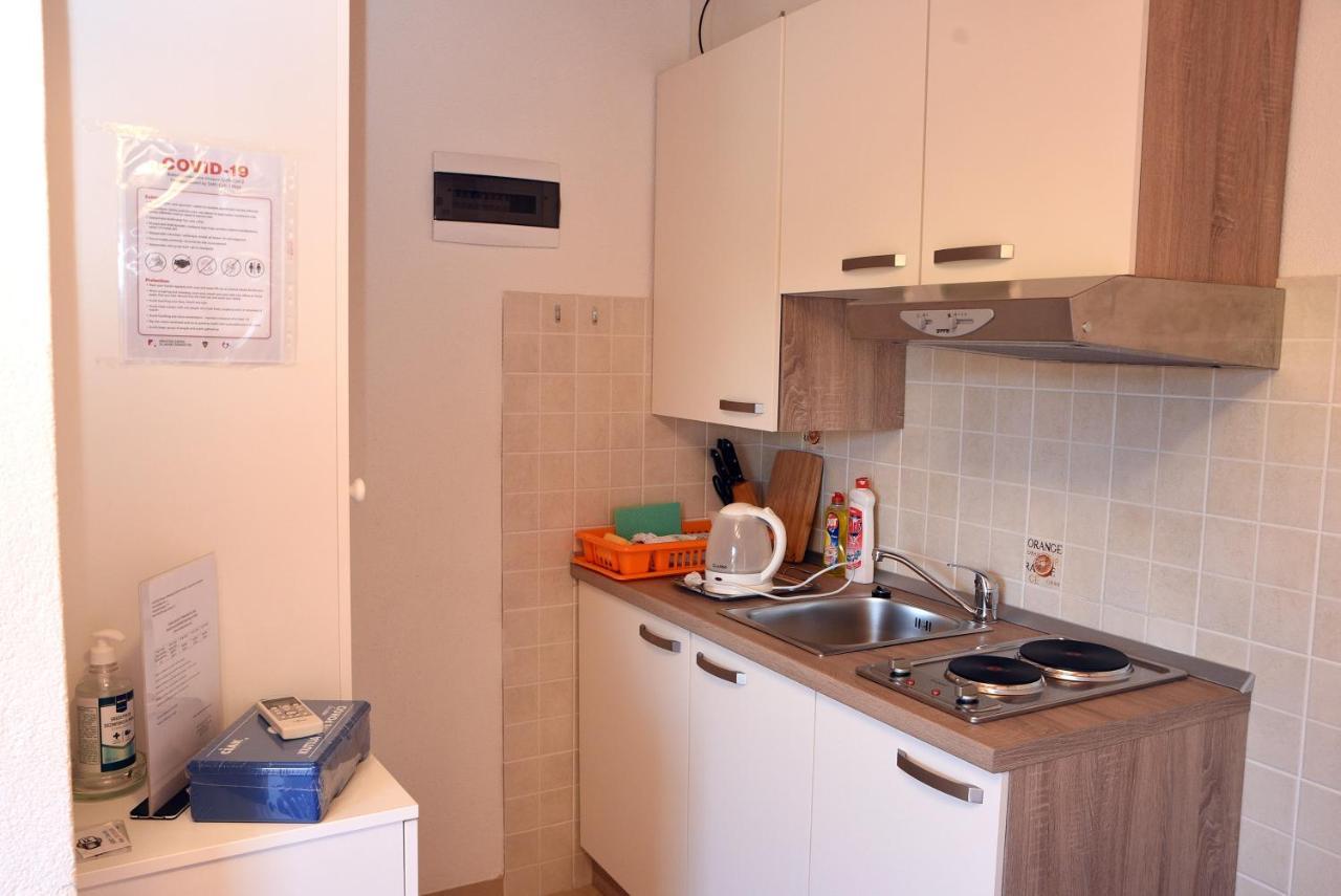 Apartment Anamarija Валун Екстериор снимка